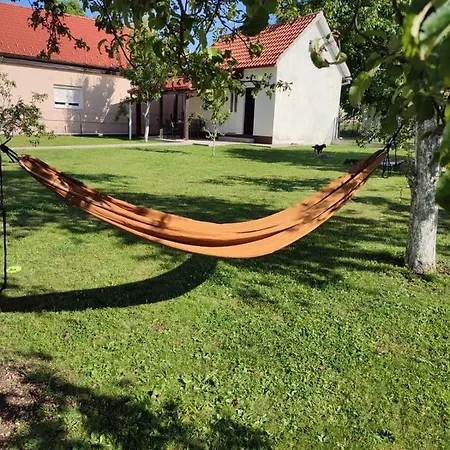 Matanovi Dvori